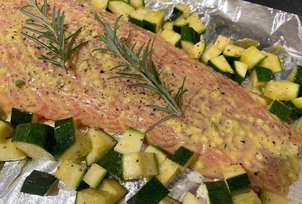 Oven-baked Salmon with roasted zucchini